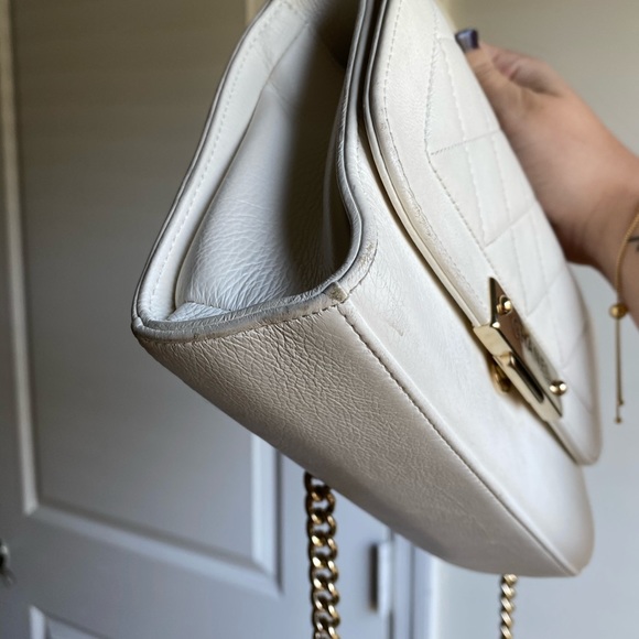 🚢 Chanel label click flap bag 🚢 - Picture 2 of 12